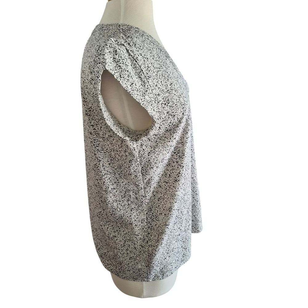 Hilary Radley Women Black White‎ Speckled V-Neck Cap Sleeve Blouse Top M - Picture 3 of 6